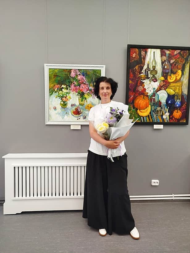 Выставку живописца Валентины Кузиной «Летние очерки» приглашают посетить жителей и гостей Алатырского МО.