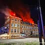 В Алатыре ликвидировали пожар в здании с офисами энергосбытовой компании и «Росгосстраха».