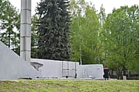 На территории Алатырского муниципального округа наведение чистоты и порядка продолжается (фото №2).