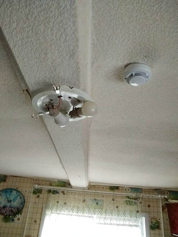 В Алатырском МО в рамках выполнения программы по установке бесплатных пожарных извещателей установлено 200 автономных домовых пожарных извещателей.