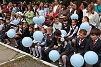 В гимназии №6 г. Алатырь прошёл праздник Последнего звонка (фото №12).