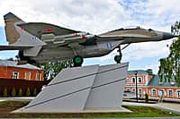 В день 473-летия города Алатыря состоялось торжественное открытие нового сквера, посвященного авиационным традициям города. (фото №1).