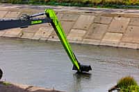 В селе Стемасы идут аварийно-восстановительные работы по расчистке реки Сура (фото №1).