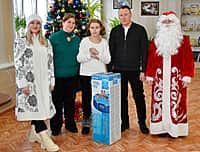 Дети в рамках акции «Ёлка желаний» в Алатырском МО получили новогодние подарки (фото №7).