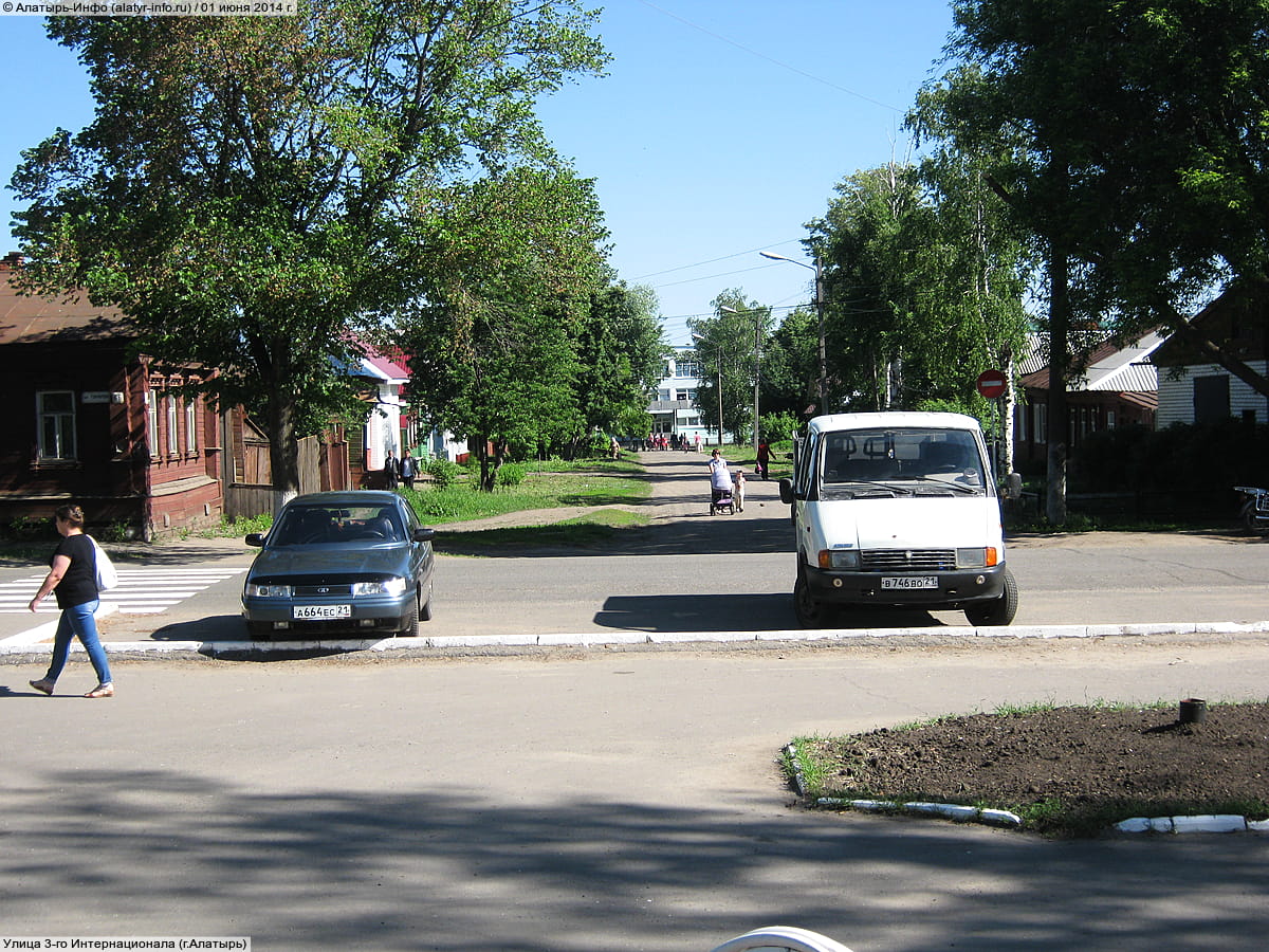 Улица 3‑го Интернационала . 01 июня 2014 (вс).