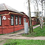 ул. Горького, 19 = ул. Жуковского, 114 (г. Алатырь) -​ индивидуальный жилой дом с участком.