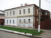 Многоквартирный жилой дом. 03 мая 2014 (сб).