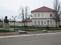 Административно-бытовое здание. 03 мая 2014 (сб).