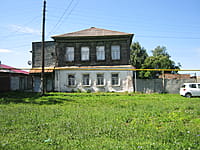 Индивидуальный жилой дом с участком. 13 июля 2014 (вс).