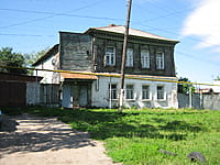 Индивидуальный жилой дом с участком. 13 июля 2014 (вс).