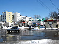 Многоквартирный жилой дом. 25 марта 2018 (вс).