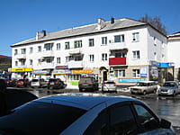 Многоквартирный жилой дом. 25 марта 2018 (вс).