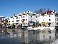 Многоквартирный жилой дом. 25 марта 2018 (вс).