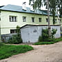 пер. Лесной, 6 = ул. 3‑го Интернационала, 21 (г. Алатырь) -​ многоквартирный жилой дом.