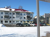 Многоквартирный жилой дом. 25 марта 2018 (вс).