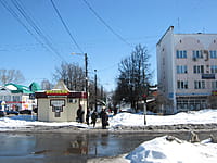 Уличный нестационарный объект торговли (оказания услуг). 25 марта 2018 (вс).