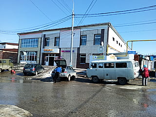 "Эверест", торговый центр.