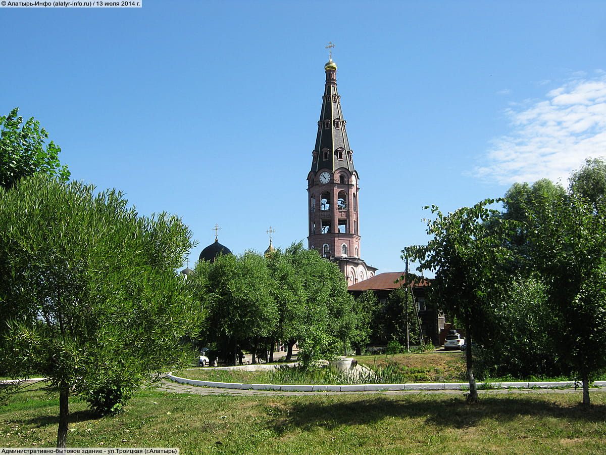 Административно-бытовое здание. 13 июля 2014 (вс).