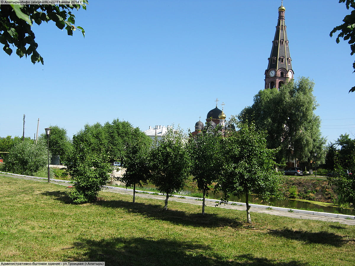 Административно-бытовое здание. 13 июля 2014 (вс).