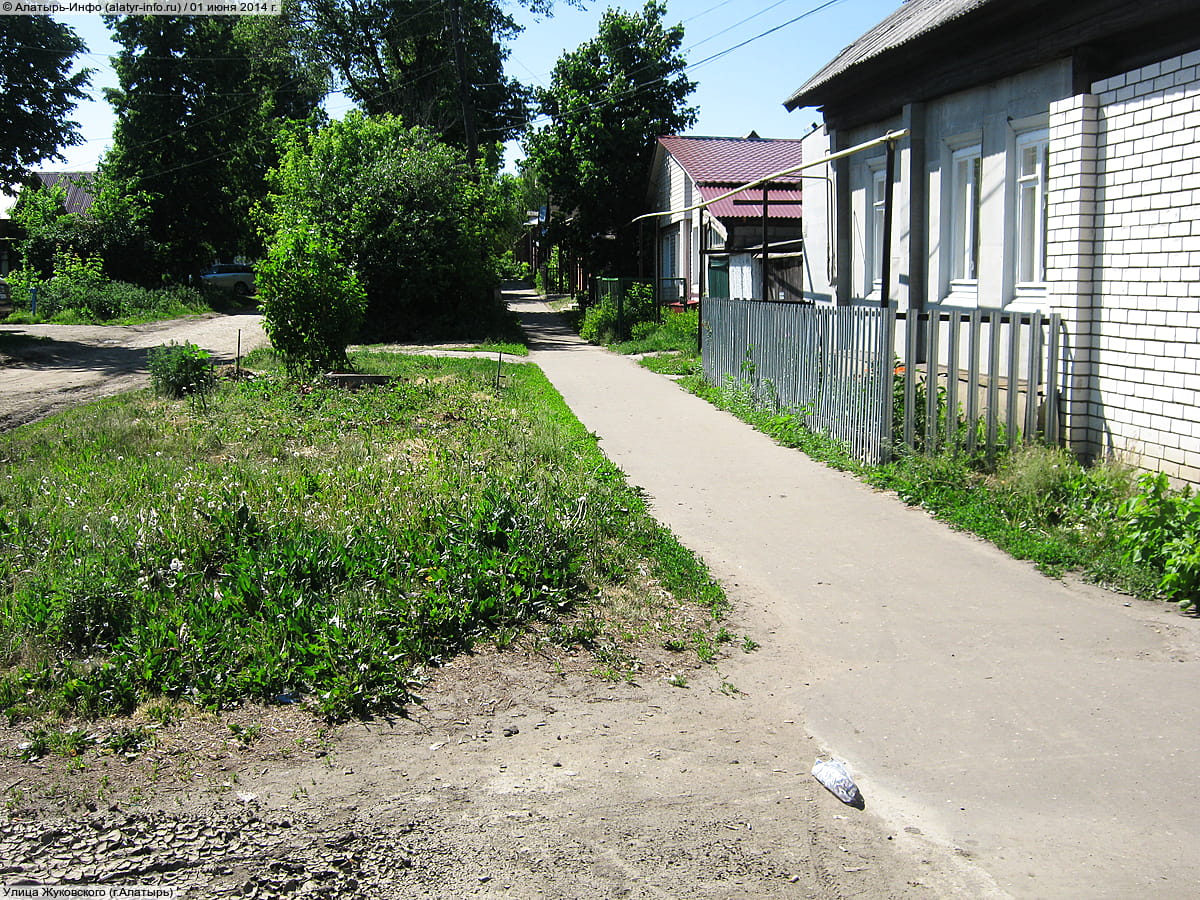 Улица Жуковского . 01 июня 2014 (вс).